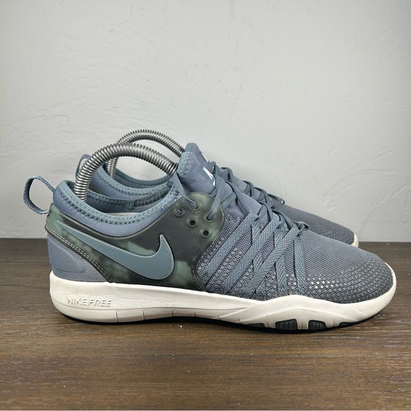 Nike Shoes - Nike Free TR 7 Women's Athletic Shoes size 7.5